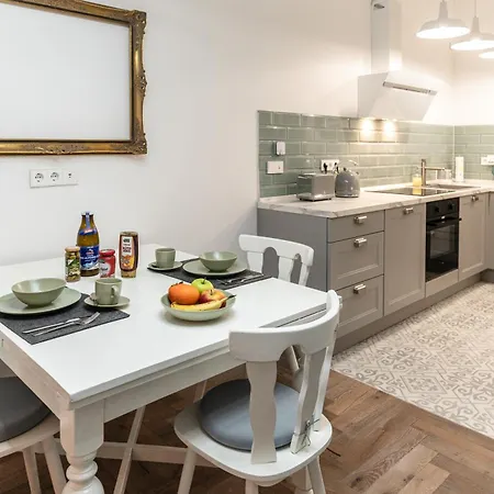 Kino Design Mit Workplace 600m Messe Lanxess Apartmán