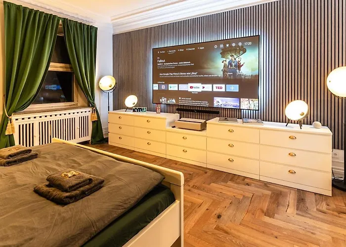 Kino Design Mit Workplace 600m Messe Lanxess Lejlighed *